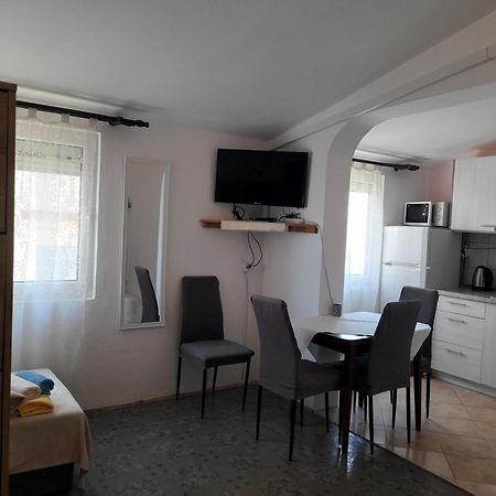 Apartments Ninske Vodice Room photo