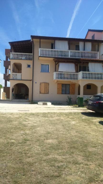 Apartments Ninske Vodice Exterior photo